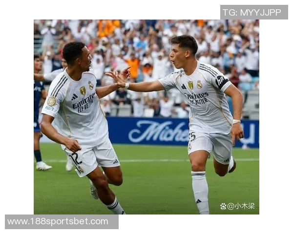 拜仁在转会截止前10分钟成功签下杰克逊赫伊森加盟皇马令人期待