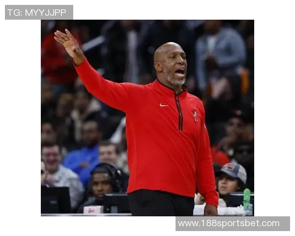 美媒体人分析开拓者战术问题杨瀚森难以发挥作用