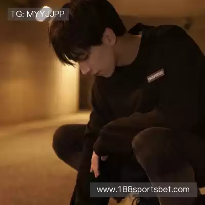 成菲笛